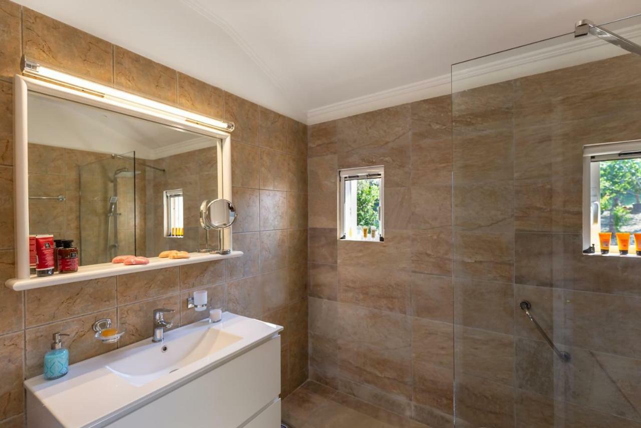 Villa Omnia - Kommeno Bay Dassia  Ngoại thất bức ảnh